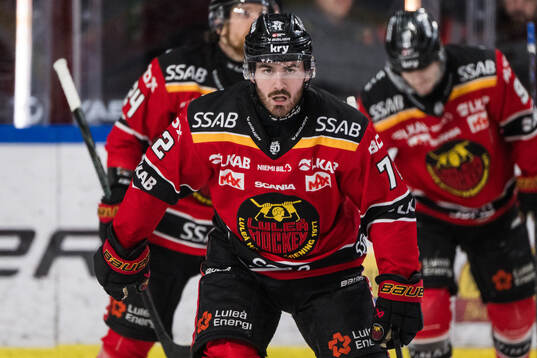 Luleås Ben Tardif jublar