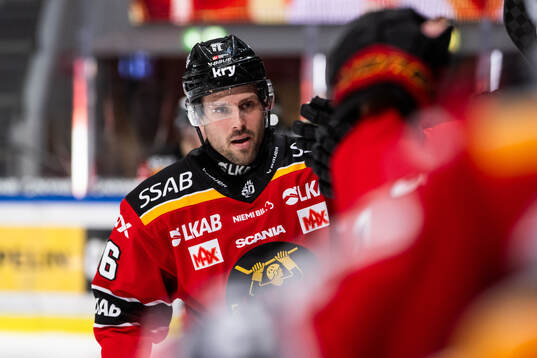 Luleås Mathias Bromé jublar