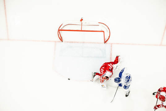 Timrås målvakt Tim Juel och Leksands Lukas Vejdemo