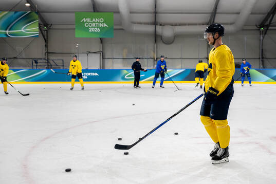 Elias Pettersson of Sweden at an ice hockey practice session