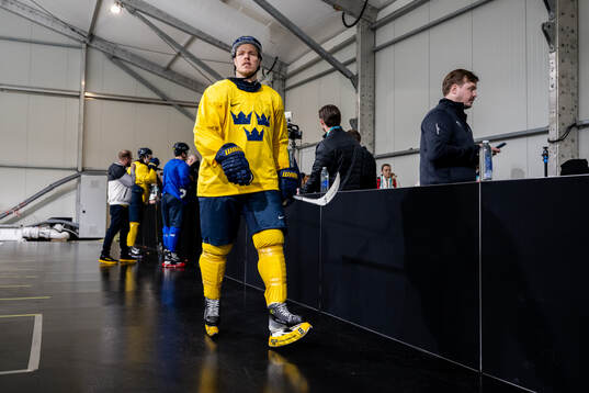 Bläddra bland fler bilder av 2026 Winter Olympics, Day 2, Men's Ice Hockey, Sweden, Practice