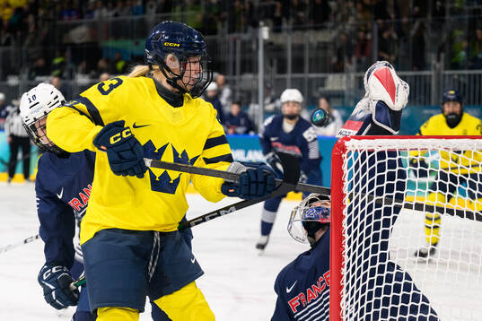 Thea Johansson of Sweden scores the 0-1 goal behind