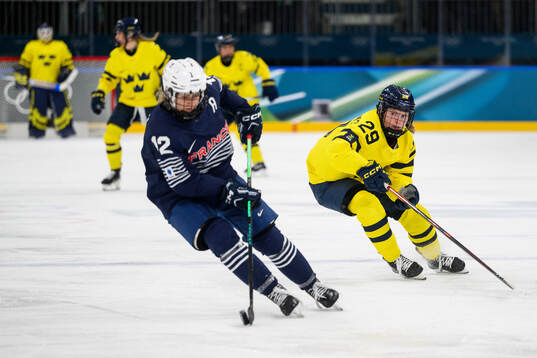 Estelle Duvin of France and Felizia Wikner Zienkiewicz of