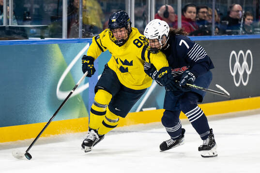 Nicole Hall of Sweden and Lucie Quarto of France in the