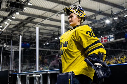 Goaltender Emma Söderberg of Sweden