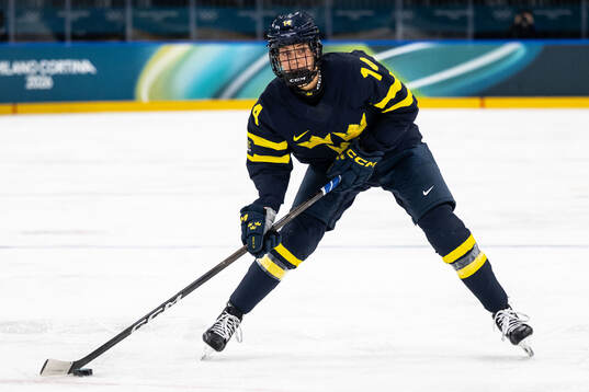 Ida Karlsson in the women's ice hockey game between Japan