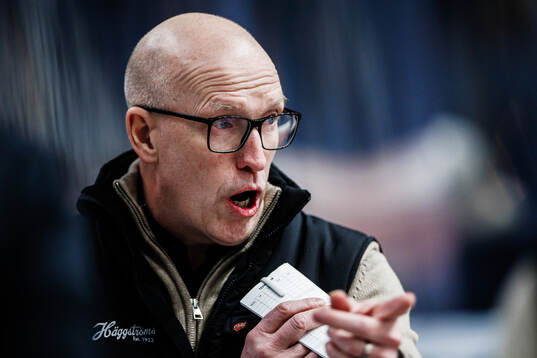 Modos tränare Fredrik Andersson