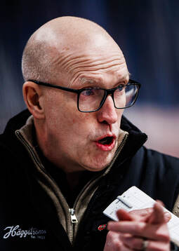 Modos tränare Fredrik Andersson