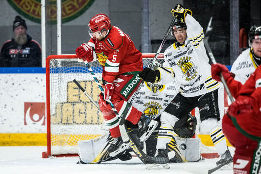 Moras Isac Jonsson och Vimmerbys Nick Bochen