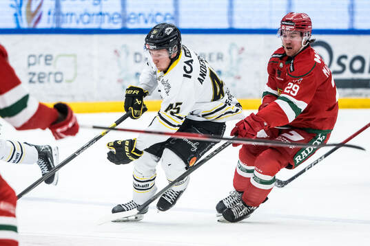 Vimmerbys Isac Andersson och Moras Connor Maceachern