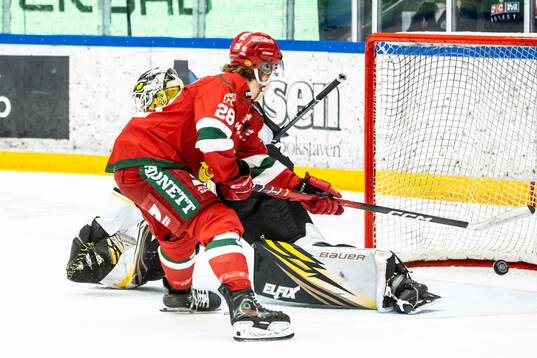 Moras Olle Carlsson avgör på straff bakom Vimmerbys