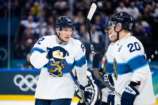 Artturi Lehkonen and Sebastian Aho of Finland in the men's
