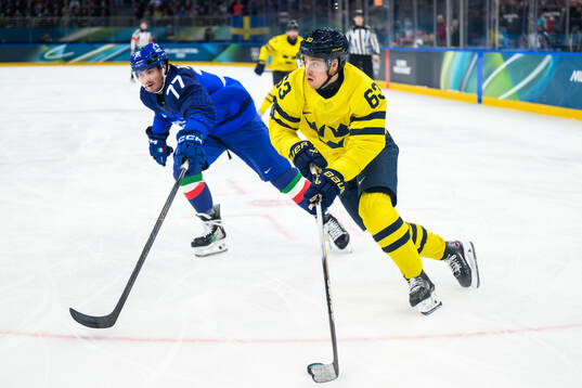 Gregory Di Tomaso of Italy and Jesper Bratt of Sweden in