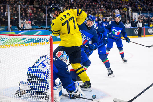 Davide Fadani of Italy and Victor Hedman of Sweden in the