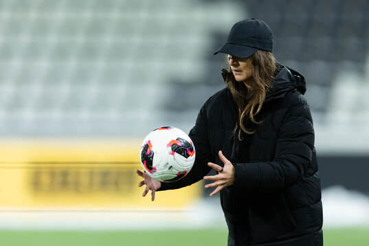 Head coach Elena Sadiku of Häcken