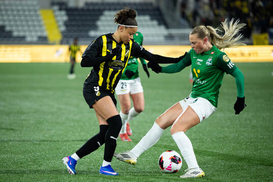 Felicia Schröder of Häcken and Hrafnhildur Asa