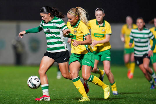 Érica Cancelinha of Sporting CP and Stina Lennartsson of
