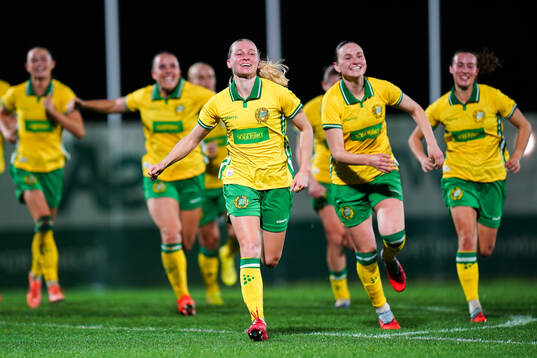 Emilie Joramo of Hammarby celebrates