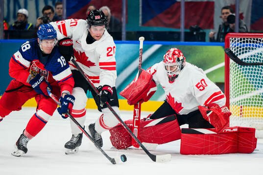 Ondrej Palat of Czech Replublic against Thomas Harley and