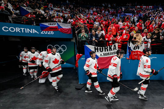 Bläddra bland fler bilder av 2026 Winter Olympics, Day 6, Men's Ice Hockey, Czech Republic - Canada