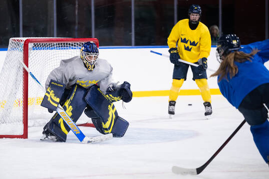 Goaltender Emma Söderberg of Sweden at a ice hockey