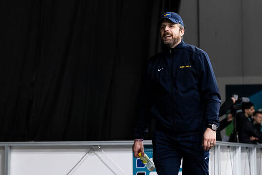 Head coach Ulf Lundberg of Sweden