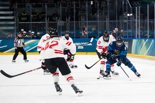 Brianne Jenner of Canada and Julia Liikala of Finland in