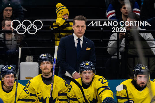 Head coach Sam Hallam of Sweden in the men's ice hockey