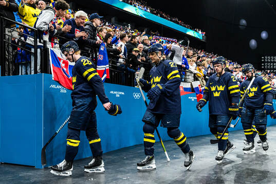 Rasmus Dahlin, Hampus Lindholm, Lucas Raymond and Marcus