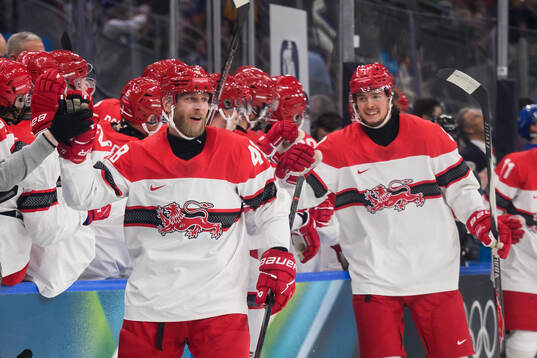 Bläddra bland fler bilder av 2026 Winter Olympics, Day 8, Men’s Ice Hockey, USA - Denmark