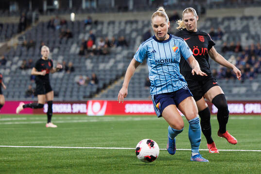 Djurgårdens Maria Olafsdottir Gros och Brommapojkarnas