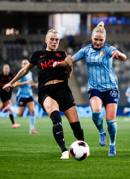 Brommapojkarnas Amanda Wulff och Djurgårdens Maria