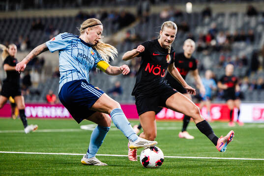 Djurgårdens Maria Olafsdottir Gros och Brommapojkarnas