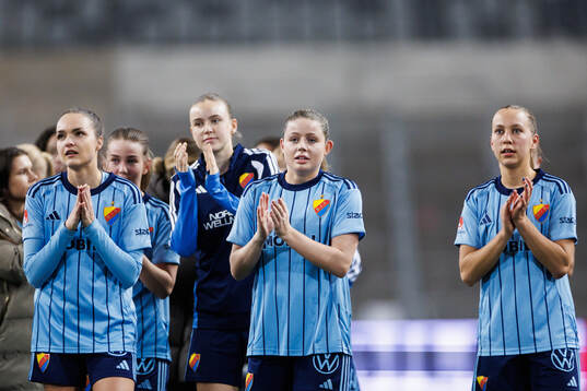 Djurgårdens Selma Larsen Svendsen, Emma Holmqvist och Sara