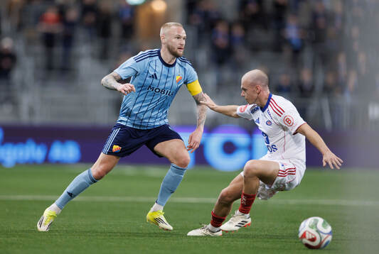 Djurgårdens Adam Ståhl och Vålerengas Petter Strand