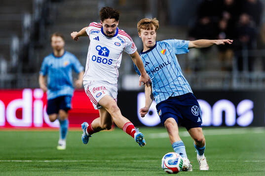 Vålerenga Håkon Sjåtil och Djurgårdens Bo Hegland