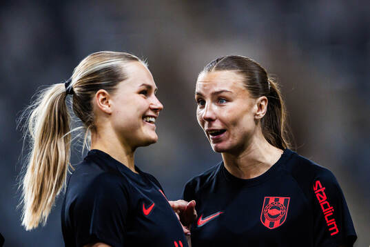 Brommapojkarnas Johanna Svedberg och Louise Lillbäck