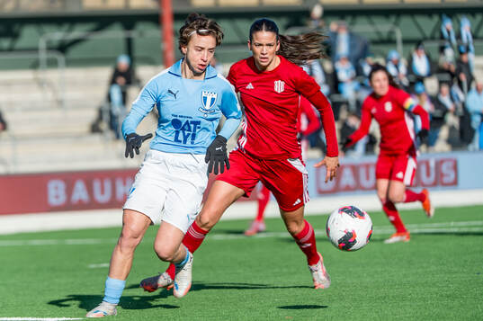 Malmö FFs Miljana Ivanovic och Piteås Andrea Simonovic