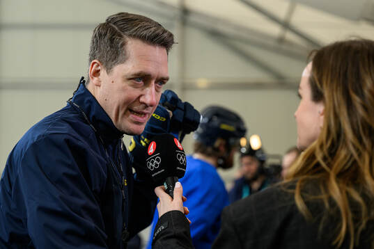 Head coach Sam Hallam of Sweden