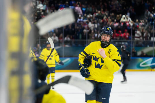 Sara Hjalmarsson of Sweden looks dejected in the women's