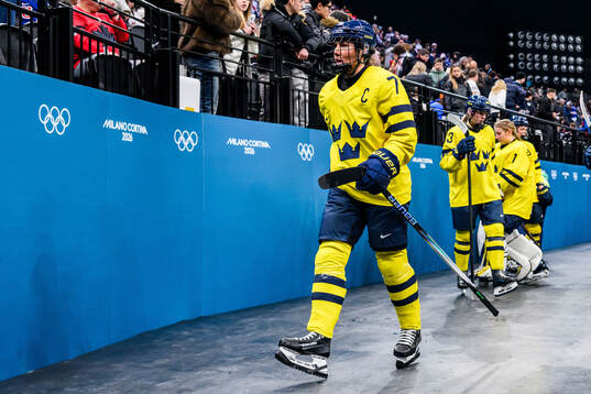 Anna Kjellbin of Sweden looks dejected in the women's ice