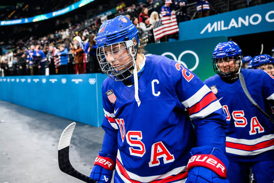 Hilary Knight of USA