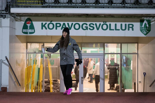 Tränare Elena Sadiku