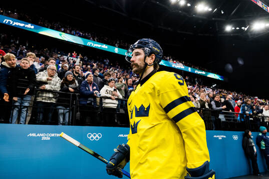 Filip Forsberg of Sweden looks dejected