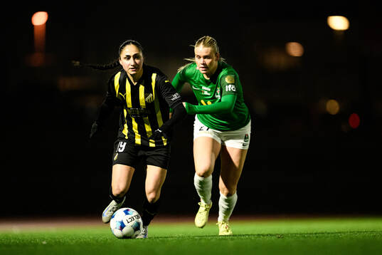 Nesrin Akgun of Häcken and Barbara Sol Gisladottir of