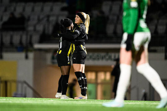 Alva Selerud of Häcken celebrates