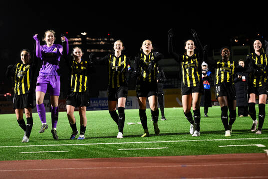 Players of Häcken celebrate