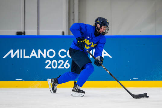 Sara Hjalmarsson of Sweden at an ice hockey practice session