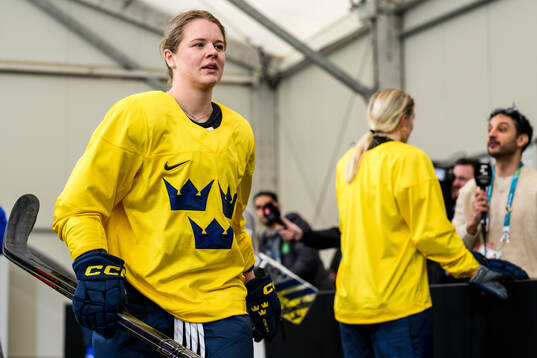 Mira Jungåker of Sweden at an ice hockey practice session