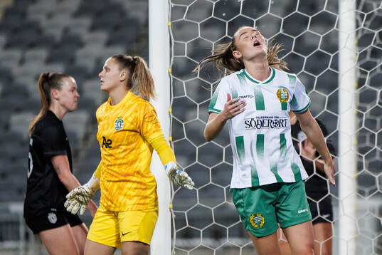 Svea Rehnberg of Hammarby looks dejected